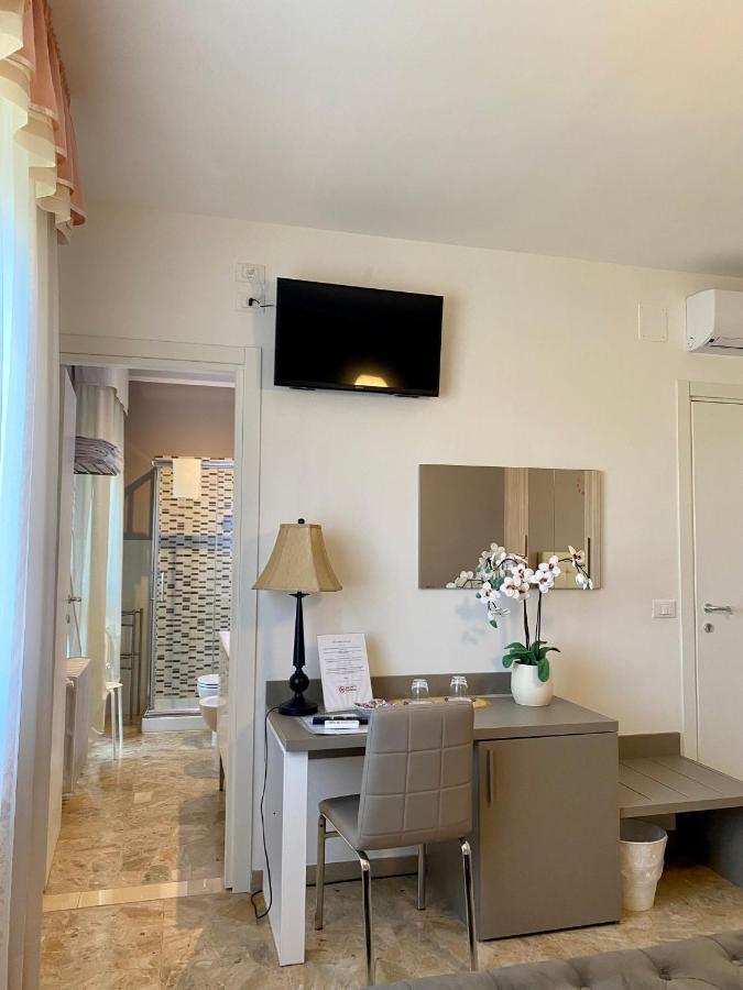 A Due Passi B&B ชิตตา ซานตันเจโล ภายนอก รูปภาพ